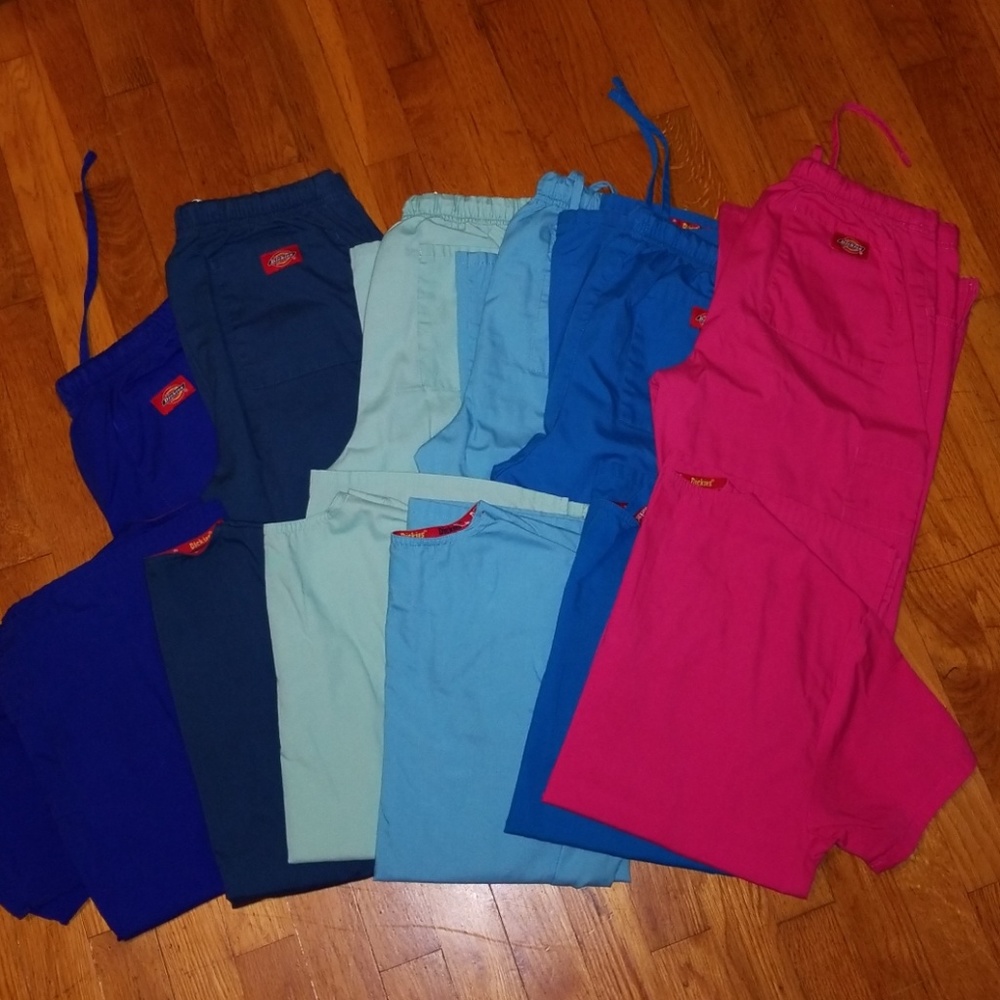 6 dickies scrub sets.
